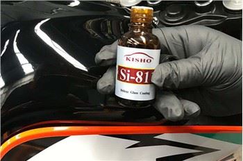 Auto üle värvitud ja seejärel keraamiline kate
